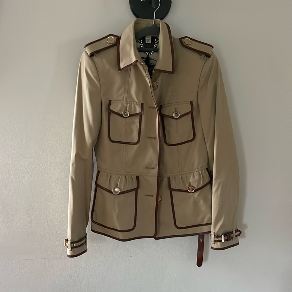 New with tags, belted Burberry short coat